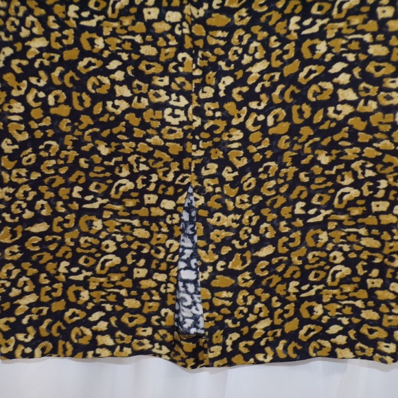 3 For $15 Women's Size 4 Animal Print Pencil Skirt - Picture 4 of 7